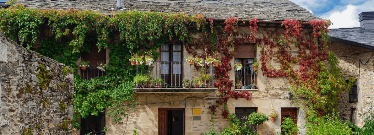 7 pueblos que te pagarían por vivir allí Fotocasa Life