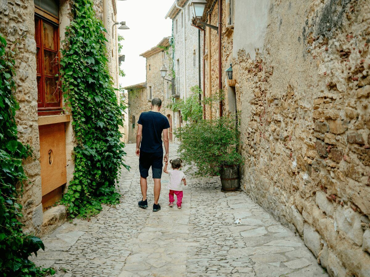 Deducciones Por Vivir En La Catalu A Vaciada Fotocasa Life